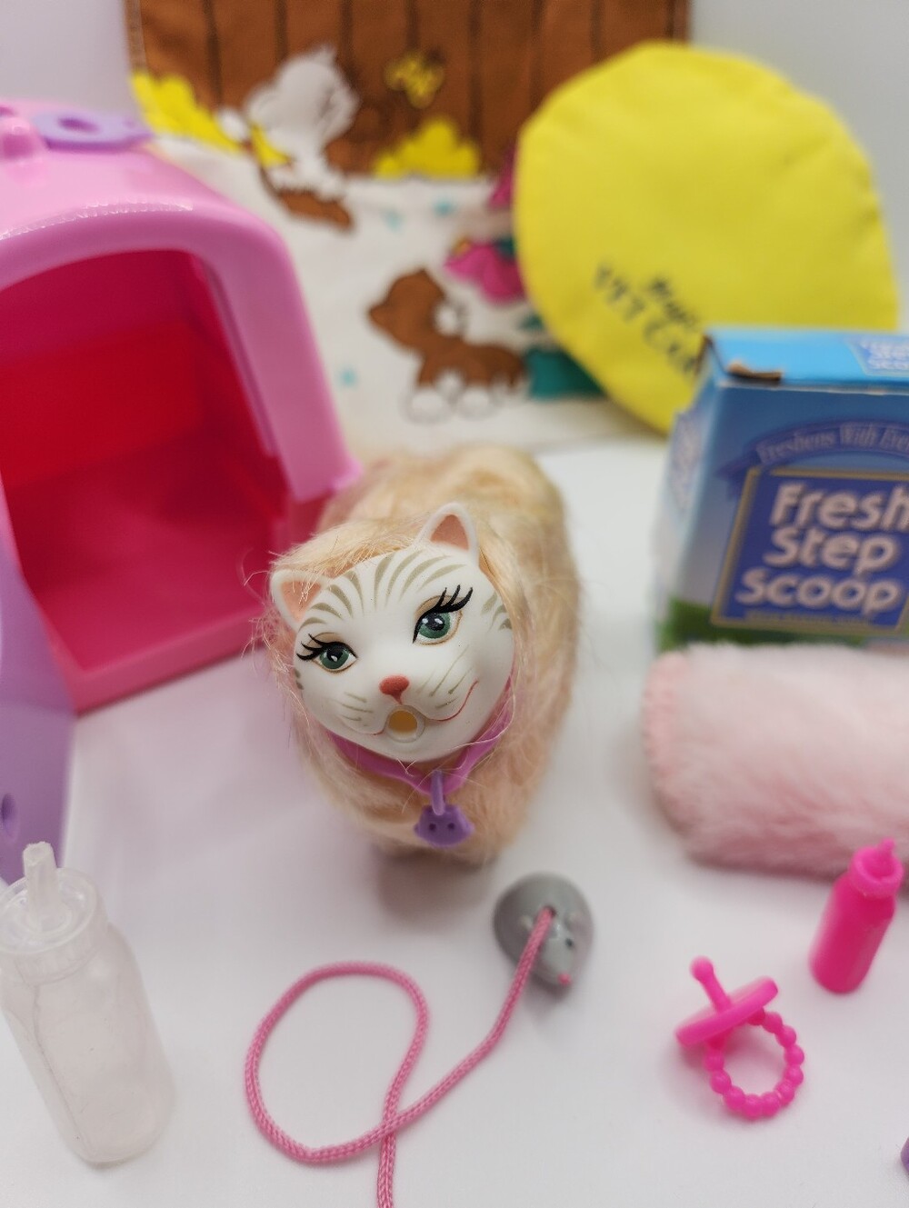Barbie Cat Marshmallow with Carrying Case Etc – Kitty Fun Barbie Accessory